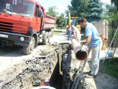 Budovanie kanalizácie v obci I. etapa Budovanie kanalizácie v obci I. etapa