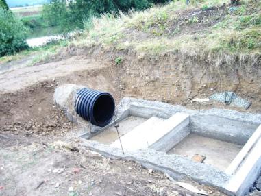 Vybudovanie ochranných hrádzí na rieke Nitre Vybudovanie ochranných hrádzí na rieke Nitre