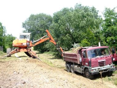 Vybudovanie ochranných hrádzí na rieke Nitre Vybudovanie ochranných hrádzí na rieke Nitre