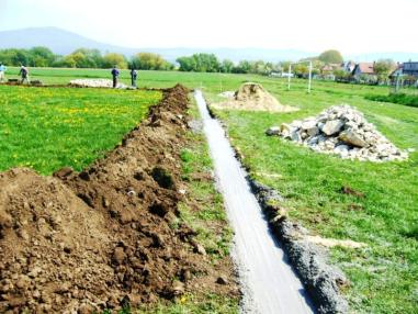 Vybudovanie multifunkčného ihriska v obci Vybudovanie multifunkčného ihriska v obci