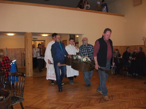 Fotogaléria Pochovávanie basy 2019 (18) Pochovávanie basy 2019